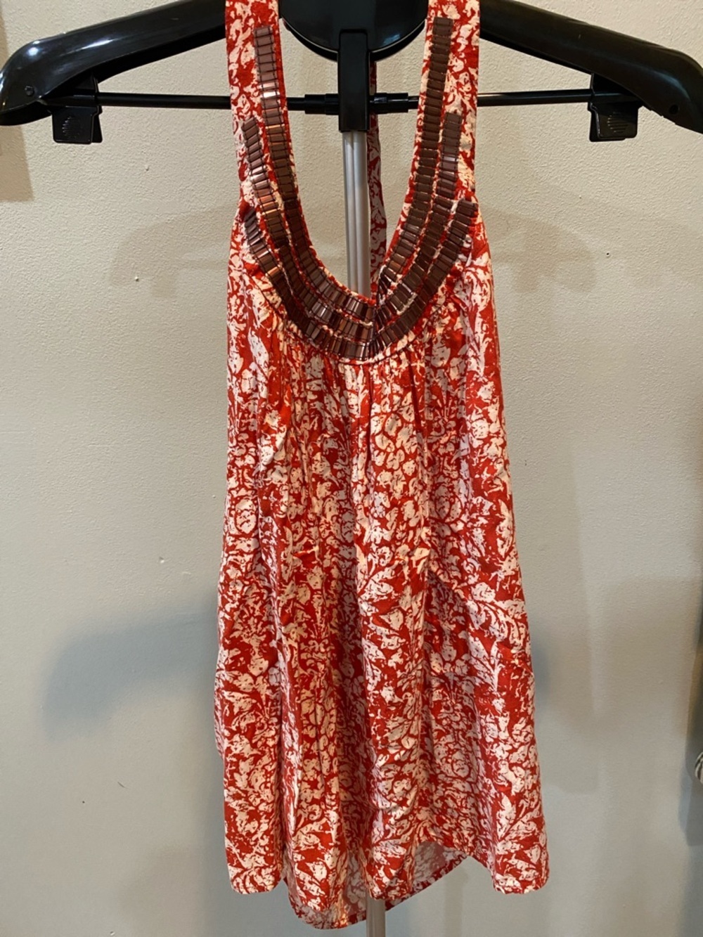 Elle Red & White Floral Halter Tank